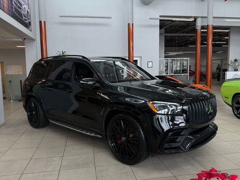 Used 2024 Mercedes-Benz GLS 63 AMG 4MATIC image 3