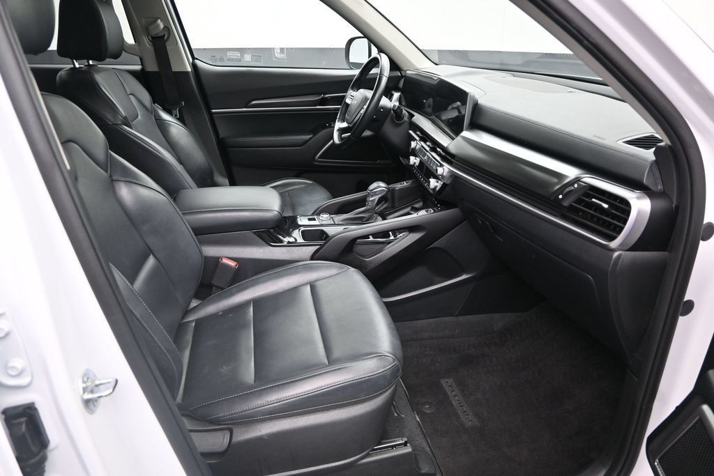 Used 2025 Kia Telluride S AWD/4WD image 26