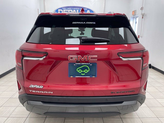 Used 2025 GMC Terrain Elevation w/ Elevation Premium Package FWD image 8