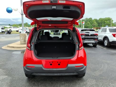 Used 2022 Kia Soul EX FWD image 5