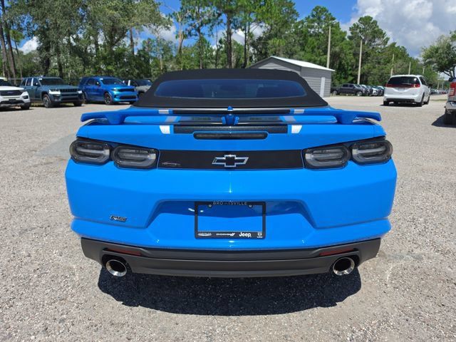 Used 2023 Chevrolet Camaro LT RWD image 5