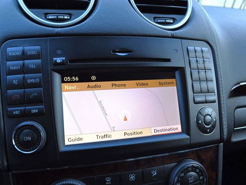 Used 2010 Mercedes-Benz GL 450 4MATIC image 23