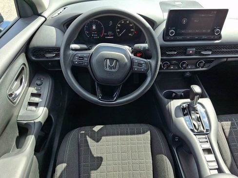 Used 2024 Honda HR-V LX image 11