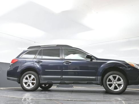 Used 2013 Subaru Outback 2.5i Premium AWD/4WD image 48