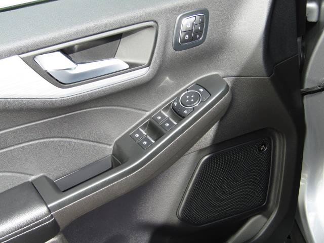 Used 2024 Ford Escape Platinum w/ Premium Technology Package AWD/4WD image 18