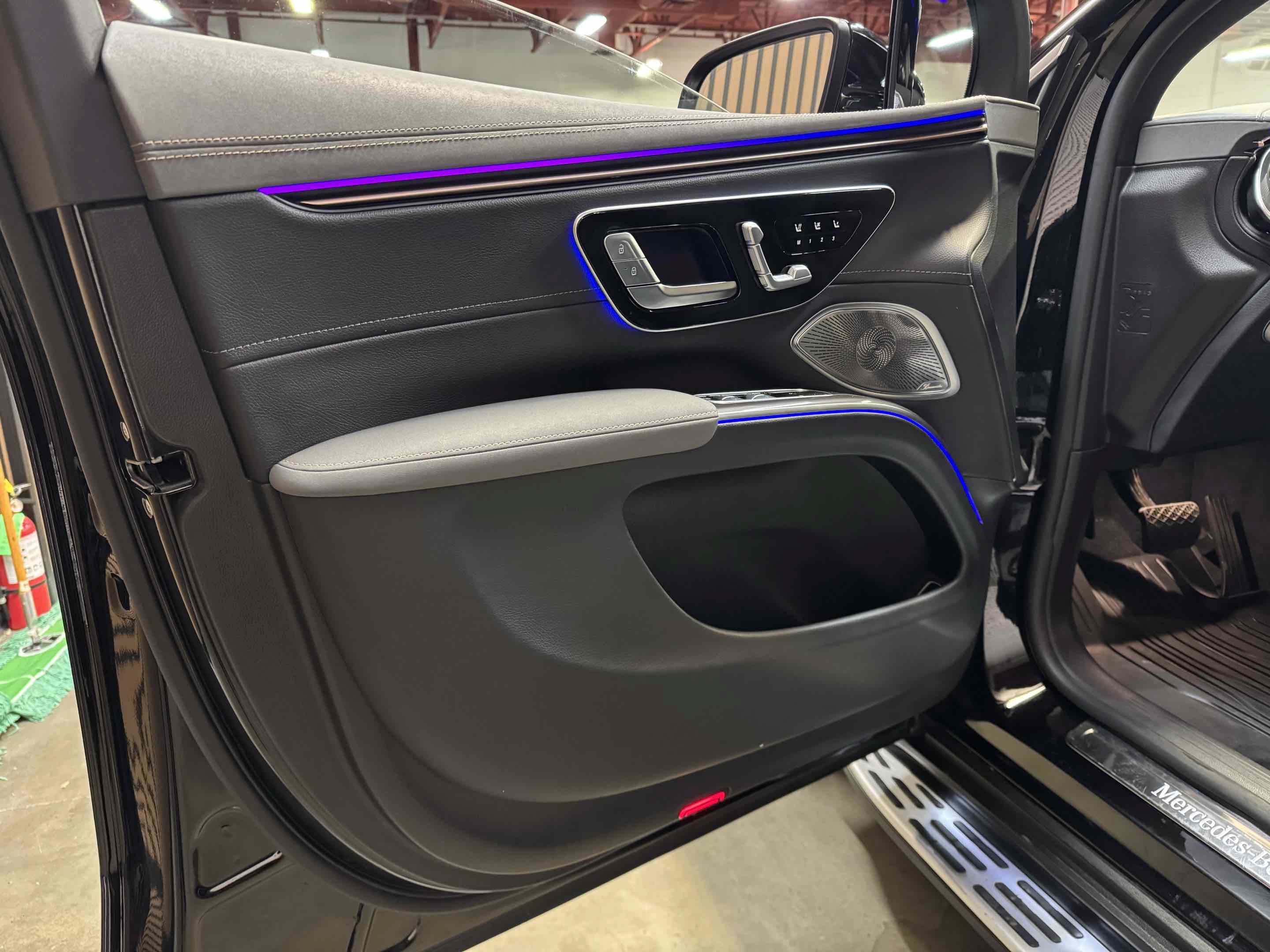 Used 2023 Mercedes-Benz EQS 450+ SUV image 28
