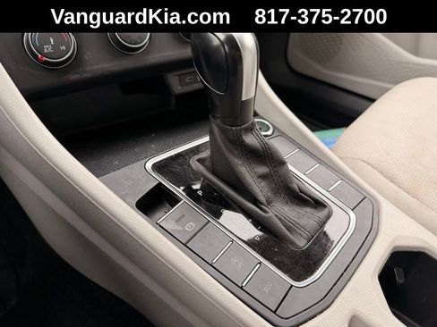 Used 2021 Volkswagen Jetta S image 23