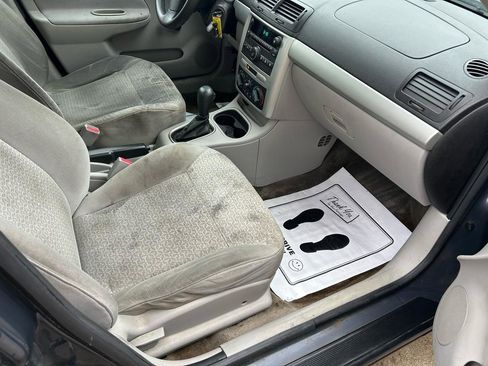 Used 2009 Pontiac G5 image 12