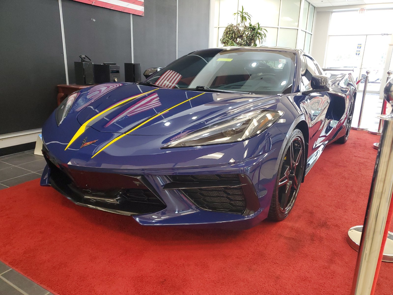 Used 2025 Chevrolet Corvette Stingray Premium Cpe RWD image 2