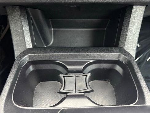 Certified 2021 Toyota Tacoma SR AWD/4WD image 18
