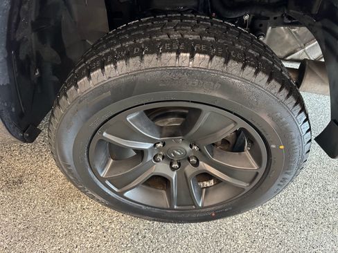 Used 2020 RAM 1500 Big Horn RWD image 14