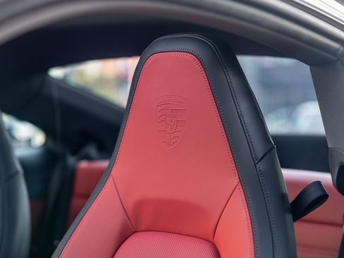 Used 2025 Porsche 911 Carrera image 46