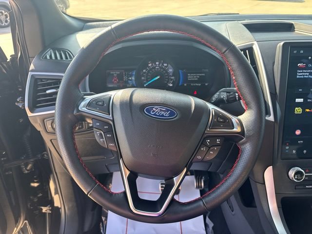 Used 2022 Ford Edge ST-Line AWD/4WD image 2