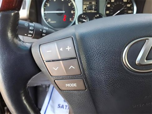 Used 2014 Lexus LX 570 4WD image 17