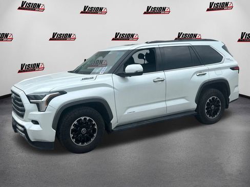 Used 2023 Toyota Sequoia Limited image 1
