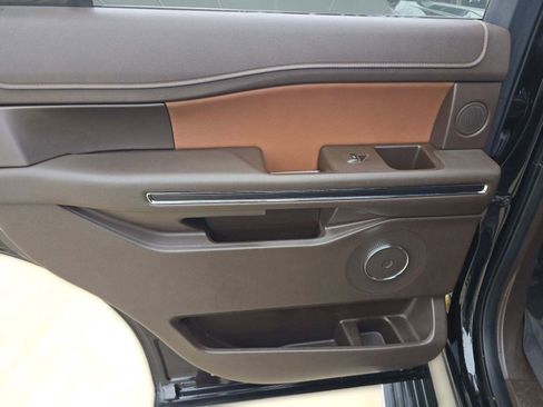 Used 2022 Ford Expedition King Ranch image 21