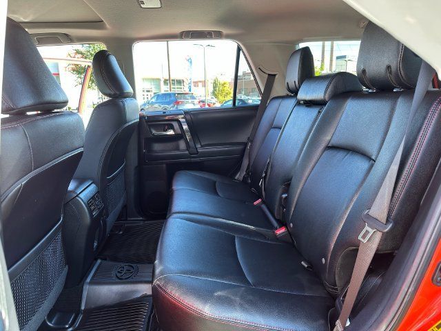 Certified 2024 Toyota 4Runner TRD Off-Road Premium w/ Moonroof Package AWD/4WD image 32