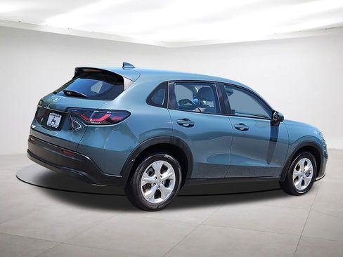 Used 2025 Honda HR-V LX image 7