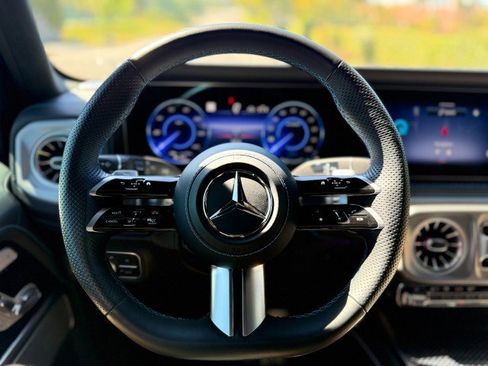 Used 2025 Mercedes-Benz G 580 w/ EQ Technology image 19