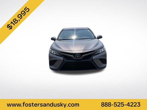 Used 2018 Toyota Camry SE FWD image 8