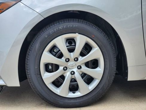 New 2026 Toyota Corolla LE image 9