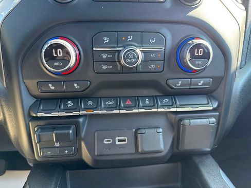 Used 2021 Chevrolet Silverado 1500 LT Trail Boss w/ Convenience Package II AWD/4WD image 32