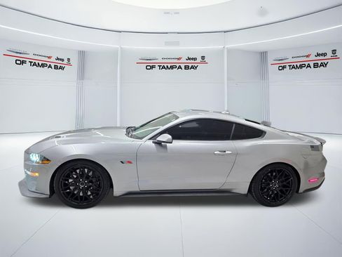 Used 2022 Ford Mustang GT Premium w/ GT Performance Package RWD image 3