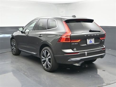 Used 2022 Volvo XC60 B5 Inscription w/ Protection Package Premier image 6