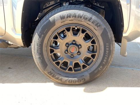 New 2025 Toyota Tacoma SR5 image 9