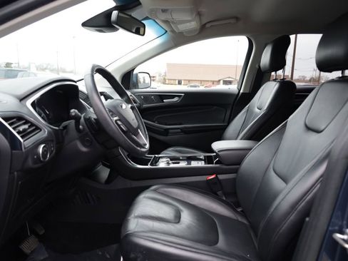 Used 2019 Ford Edge Titanium w/ Cargo Accessory Package AWD/4WD image 13