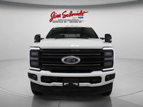 Used 2025 Ford F250 Platinum image 3