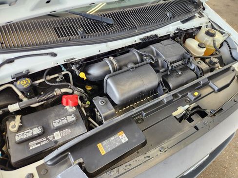 Used 2022 Ford E-350 and Econoline 350 Super Duty w/ Power Windows & Locks Group RWD image 12
