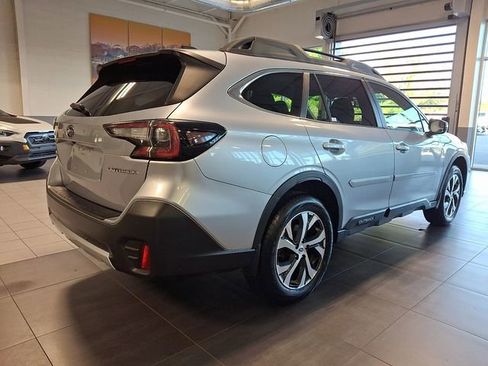 Used 2020 Subaru Outback Limited AWD/4WD image 6