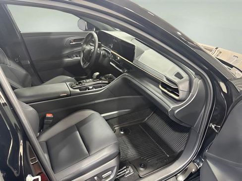 Used 2026 Toyota Crown AWD/4WD image 28
