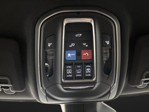 New 2025 Jeep Grand Cherokee L Limited w/ Luxury Tech Group II image 26