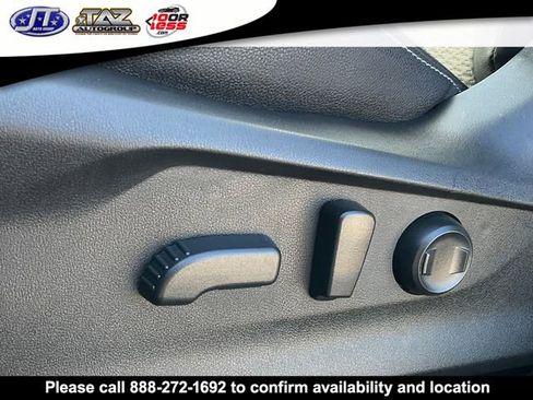 Used 2023 Subaru Forester Premium AWD/4WD image 13