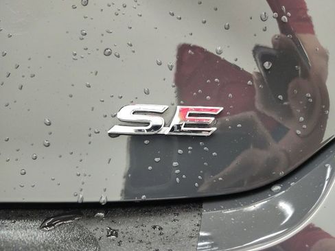 Used 2025 Toyota Camry SE image 26