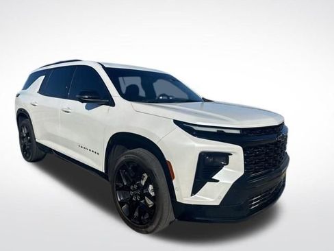 Used 2024 Chevrolet Traverse RS w/ LPO, Floor Liner Package image 7