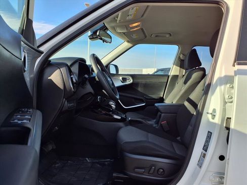 Used 2024 Kia Soul S image 21