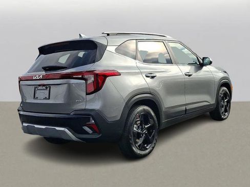 New 2026 Kia Seltos EX image 4