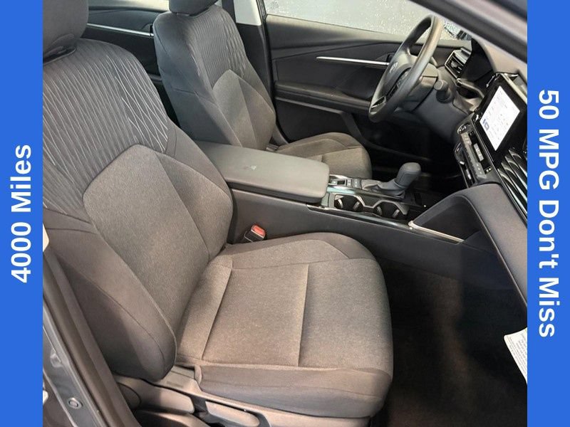 Used 2026 Toyota Camry LE FWD image 10