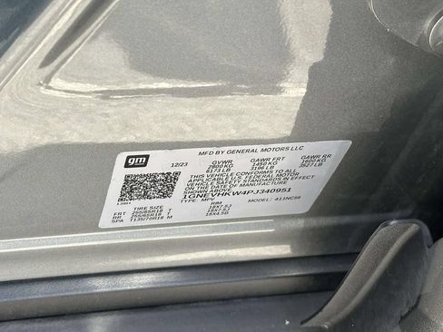 Used 2023 Chevrolet Traverse LT AWD/4WD image 16
