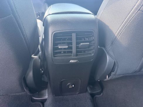 Used 2022 Ford Escape SE AWD/4WD image 15