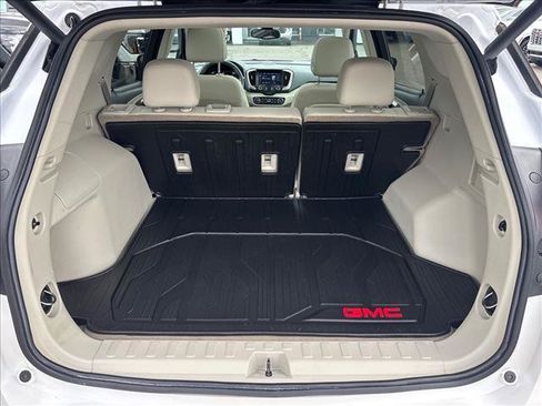 Certified 2022 GMC Terrain Denali w/ Denali Premium Package AWD/4WD image 6