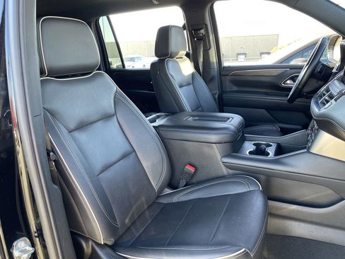 Used 2024 Chevrolet Suburban Premier image 26