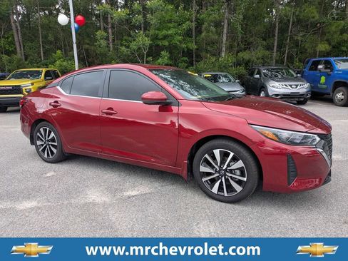 Used 2025 Nissan Sentra SV w/ SV Premium Package FWD image 1