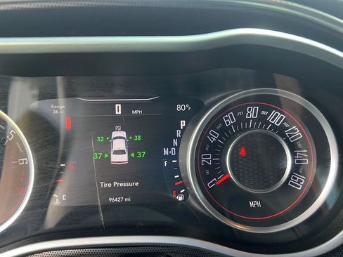 Used 2015 Dodge Challenger SXT Plus RWD image 20