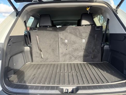 Used 2024 Toyota Grand Highlander Limited image 11