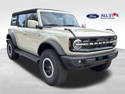 New 2025 Ford Bronco Outer Banks w/ Sasquatch Package