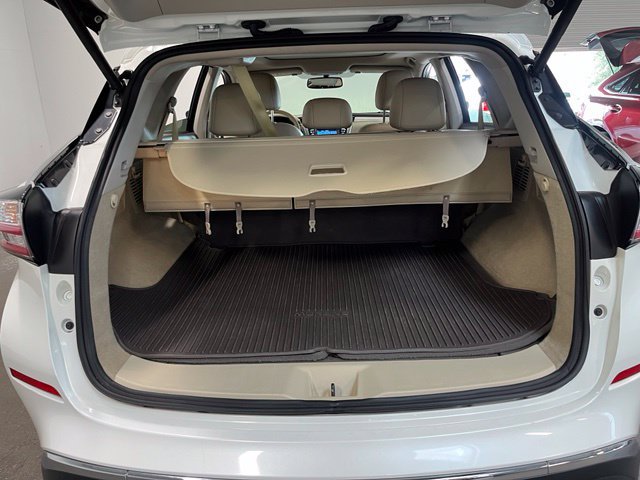 Used 2016 Nissan Murano Platinum w/ Platinum Technology Package FWD image 17